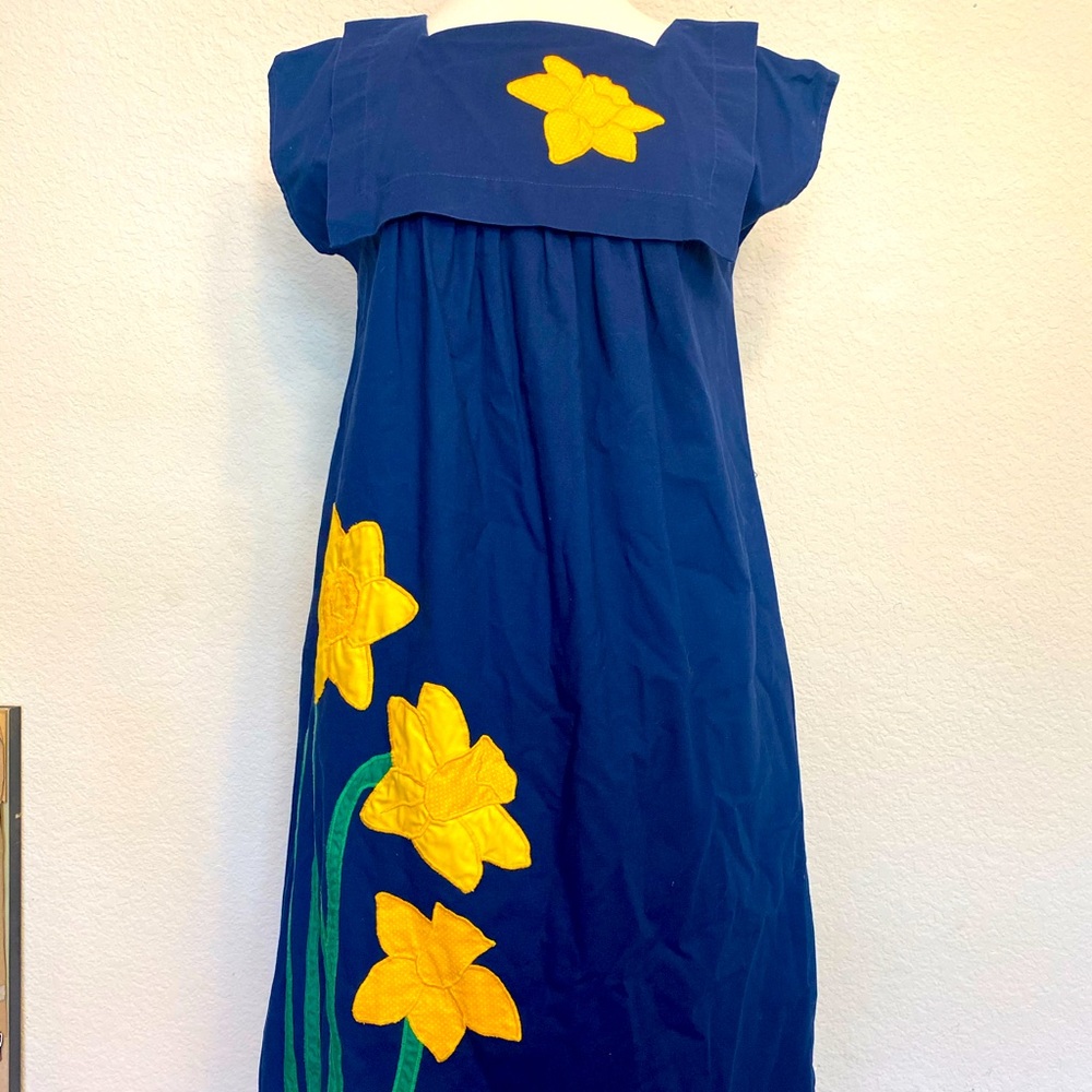 Alfredo's Wife Flowers & 3 Blind Mice Dress